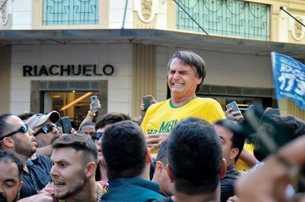 Juez absuelve a autor de puñalada a Bolsonaro pero ordena su reclusión