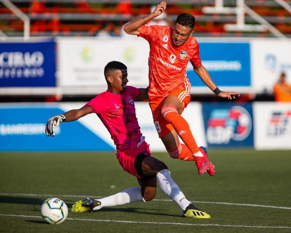 Cibao FC golea termina serie regular como líder invicto