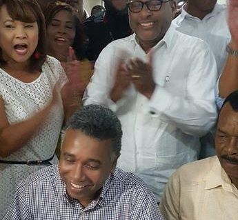 Félix Bautista inscribe precandidatura para senador por San Juan de la Maguana