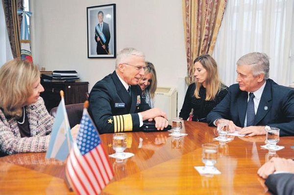 Jefe de Comando Sur advierte sobre influencia de China