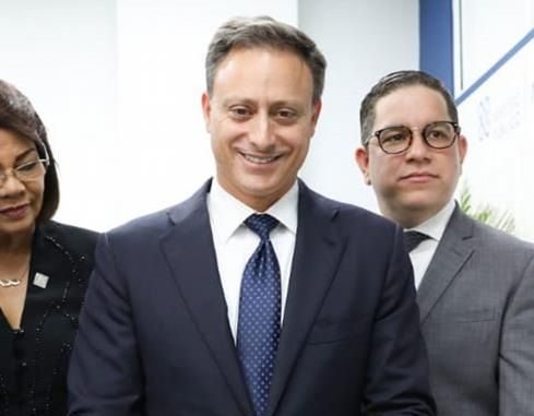 El Procurador le pide los datos a Abinader