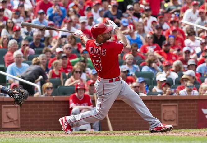 Pujols da cuadrangular y es aclamado en San Luis, Ozuna y Sanó jonronean