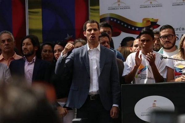 Delegados de Juan Guaidó viajaron a Barbados para seguir diálogo con gobierno de Venezuela