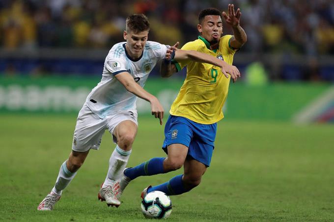 Brasil elimina a Argentina y es primer finalista