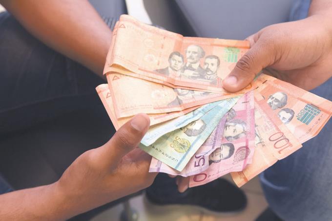 Félix Hidalgo: aumento de salarios es obligatorio
