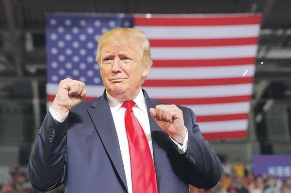 Trump pide a congresistas que se disculpen