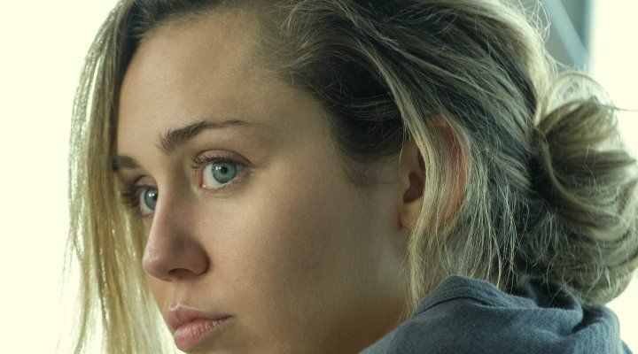 Miley Cyrus desvela que la despidieron de ‘Hotel Transilvania’ por aquella tarta en forma de pene