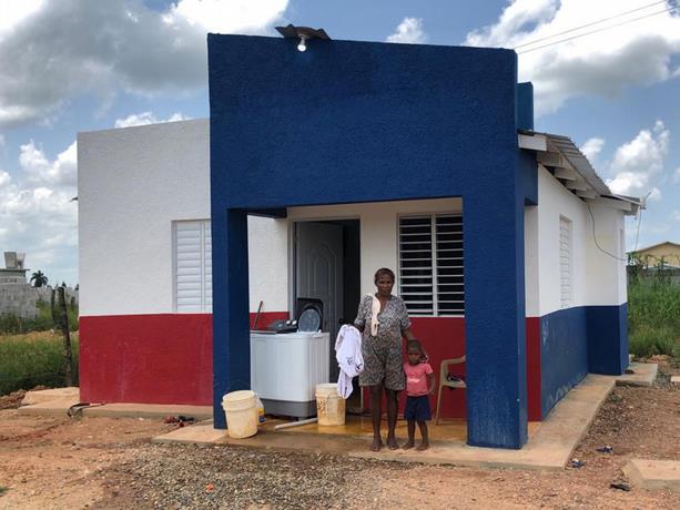 Estefanía quiere su premio: un apartamento en la Capital