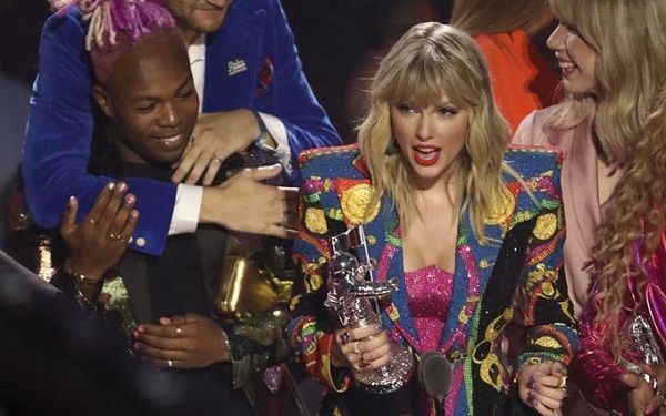 Los nuevos exponentes se impone en los Premios MTV