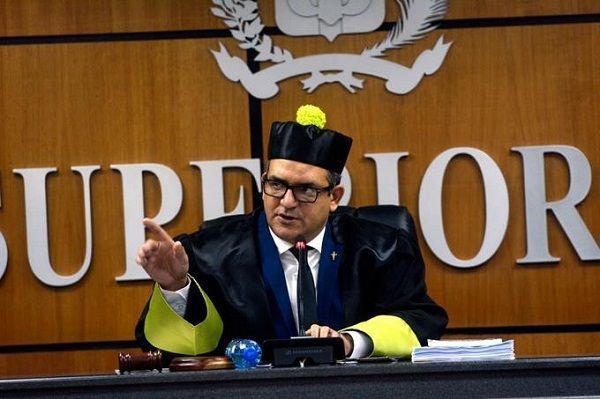 El Tribunal Superior Electoral  decidirá hoy si invalida a Leonel e Hipólito