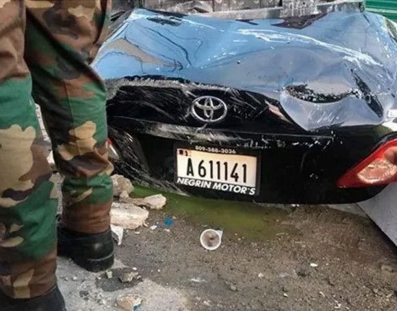 Cinco personas mueren al estrellarse carro en que viajaban en La Vega