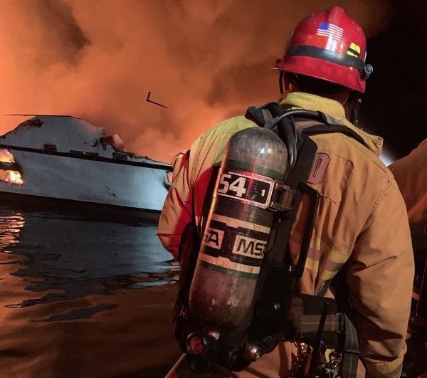 Confirman 25 muertos y 9 desaparecidos tras incendio de un barco de buceo en California