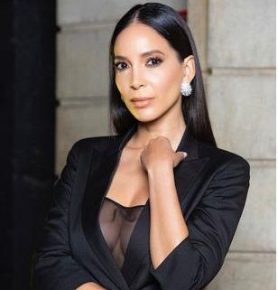 Marta González filma junto a Devon Sawa y Travolta