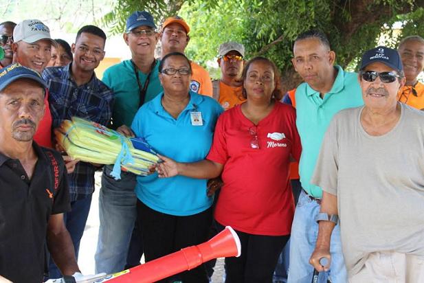 Realizan jornada de fumigación y eliminación criaderos de mosquitos transmisores del dengue en Baní