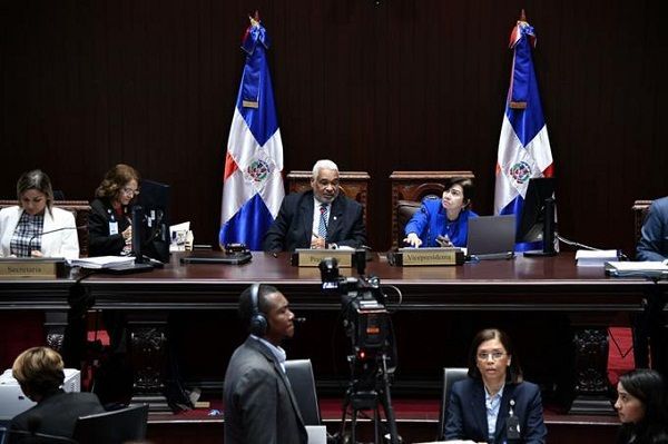 4,000 millones gastaron los Legisladores en tres años