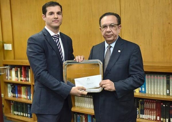 Banco Central celebra el acto de premiación del Concurso Anual de Economía
