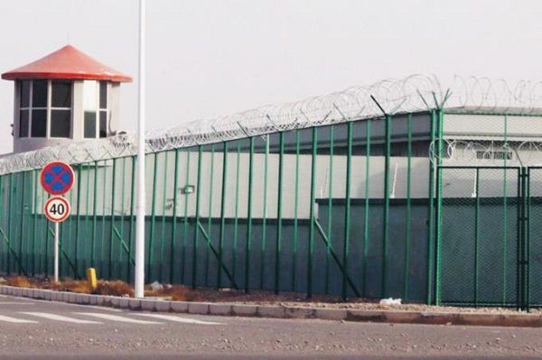 Destapan lavado de cerebros en centros de detención chinos