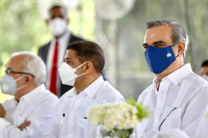 Abinader anuncia medidas favorecerán canasta familiar