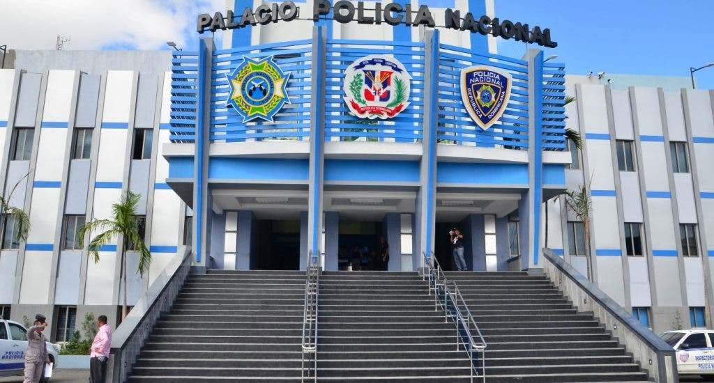 Policía apresa hombre ultimó a su padrastro en Cancino Adentro, SDE