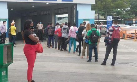 Empleadores aceptarían reajuste del horario laboral