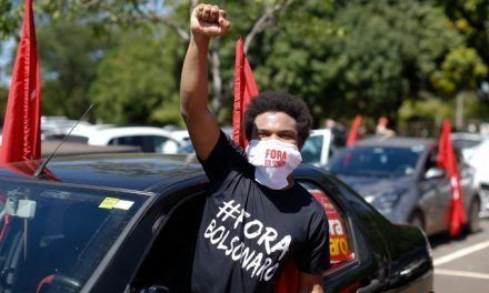 La izquierda sale a la calle en Brasil para pedir la destitución de Bolsonaro