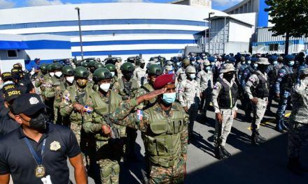 Un aumento salarial jamás será discordia entre militares y policías