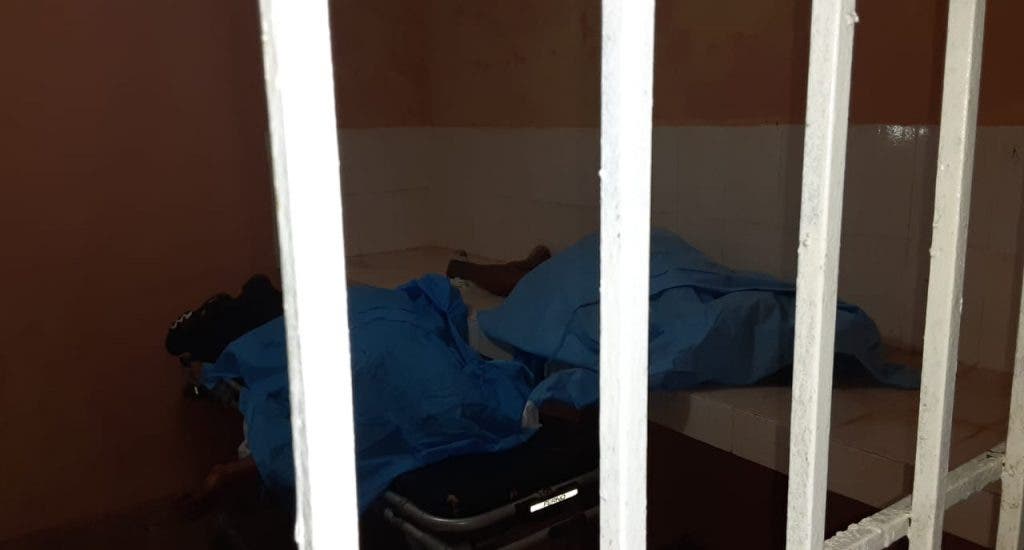 Hombre cae abatido por patrulla policial luego de ultimar a tiros a expareja y a su madre