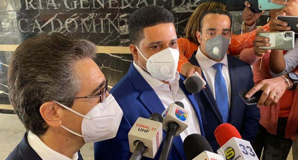 Pepca interroga a Jheyson García, pareja sentimental de exministra Kimberly Taveras