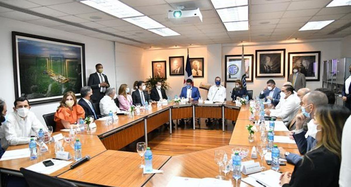 Abinader y empresarios impulsarán Marca País con millonaria inversión