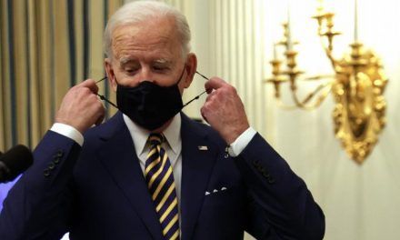 Biden avanza en su promesa de desmontar medidas antiinmigrantes de Trump