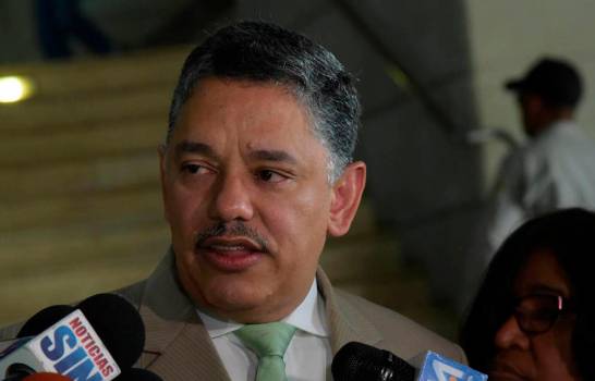 Exdirector de Migración pide al Gobierno recomendar no viajar a Haití