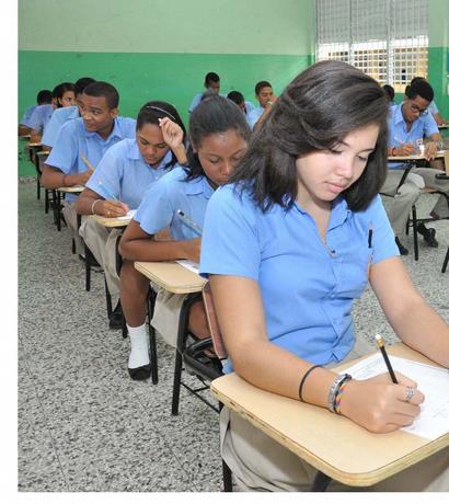 Educación planea llevar los alumnos a las aulas