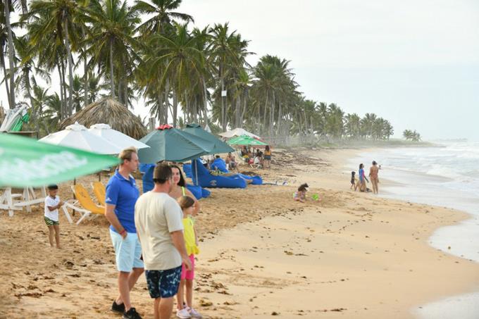 Llegada de turistas cayó 62.7% por la pandemia de Covid