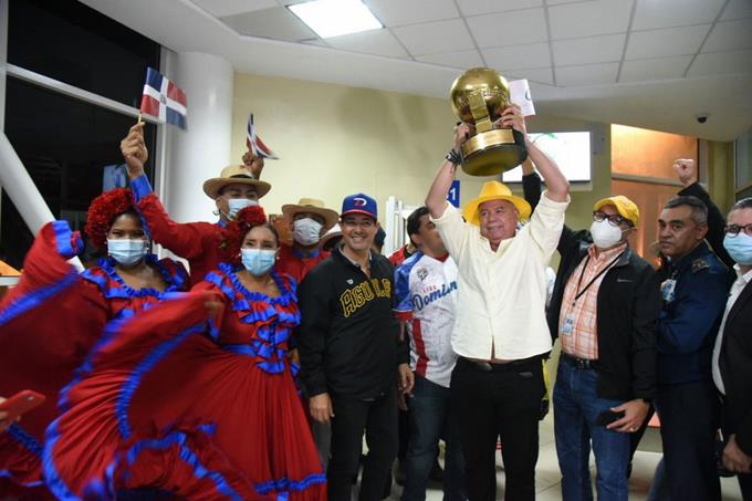 ¡Llegaron!: Un gran júbilo al recibir a las Águilas