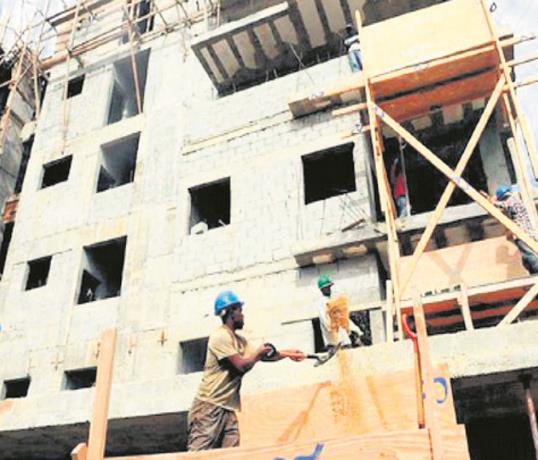 Planes de viviendas en peligro por alzas en materiales de construcción