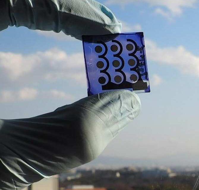 Inteligencia artificial para mejorar células solares orgánicas