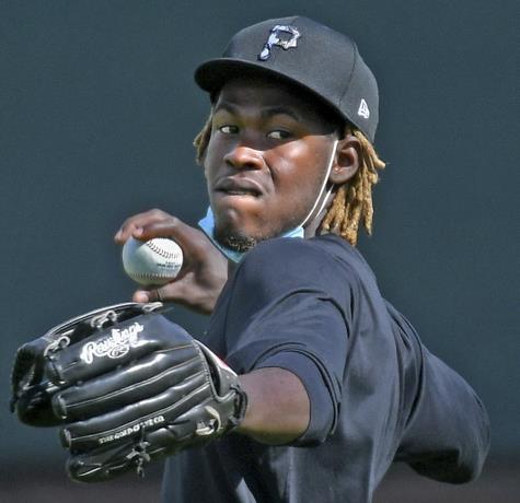 Oneil Cruz, prospecto dominicano de los Piratas, un campocorto muy cotizado