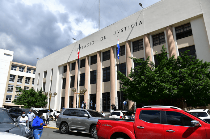 Juez se reserva fallo para próximo viernes sobre medida de coerción de imputados en Antipulpo