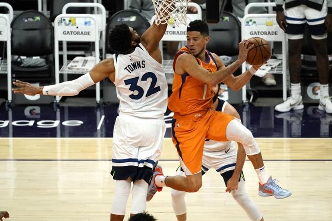 Karl-Anthony Towns anota 24 y toma 9 rebotes pero Minnesota cae ante Phoenix