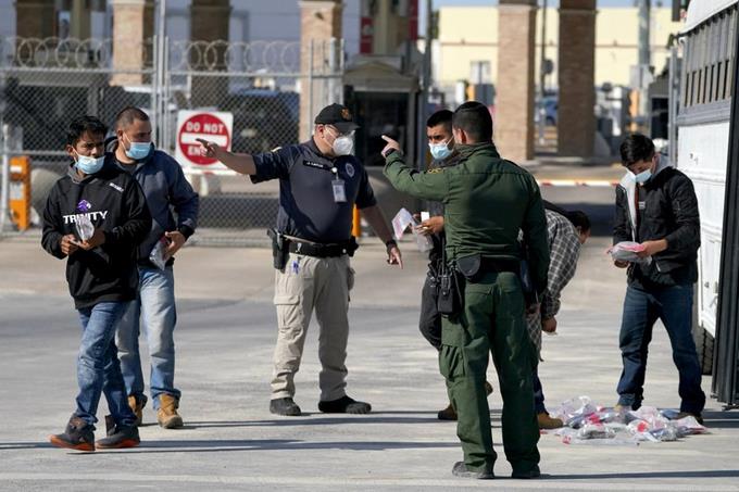 La misteriosa política de Joe Biden hacia los migrantes