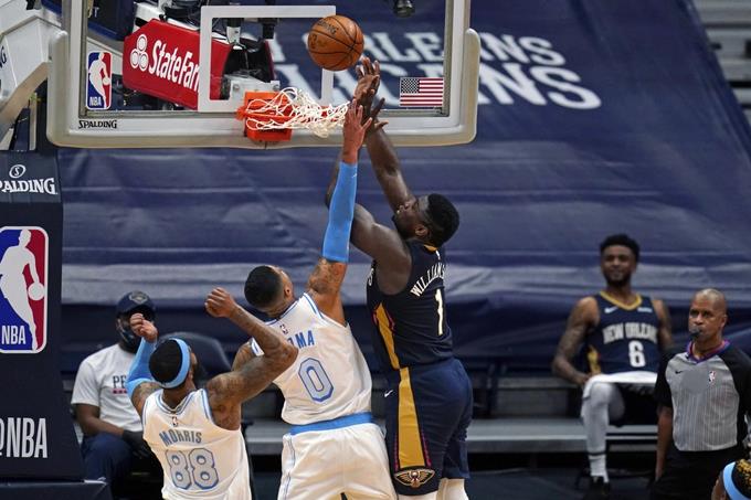 Ingram y Williamson lideran a Pelicans en la victoria sobre Lakers