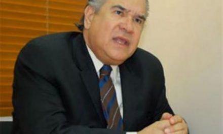 Abinader designa a Jesús Feris Iglesias nuevo Superintendente de Salud