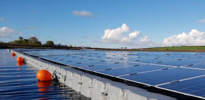 Centrales solares flotantes