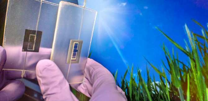 Dos clases de células solares combinadas en una