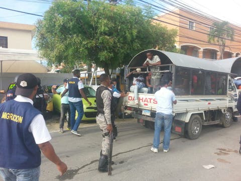 Migración detiene 81 haitianos en Puerto Plata