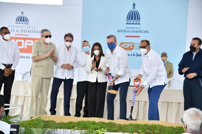 Con palazo de Abinader inicia ampliación avenida Ecológica