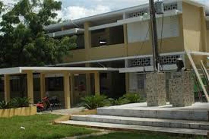 Escuelas de Santiago no disponen de agua potable