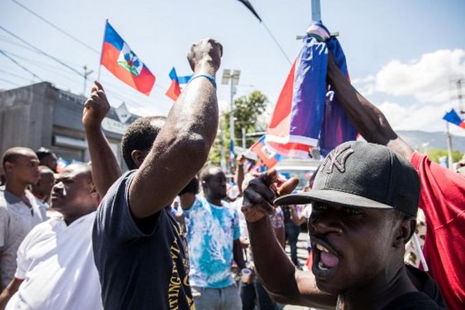 Haitianos protestan contra proyecto de referéndum constitucional
