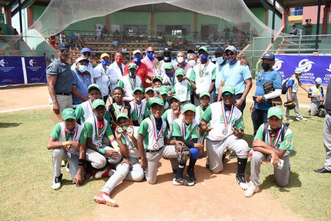San Pedro de Macorís se proclama campeón en el nacional de Béisbol U-12