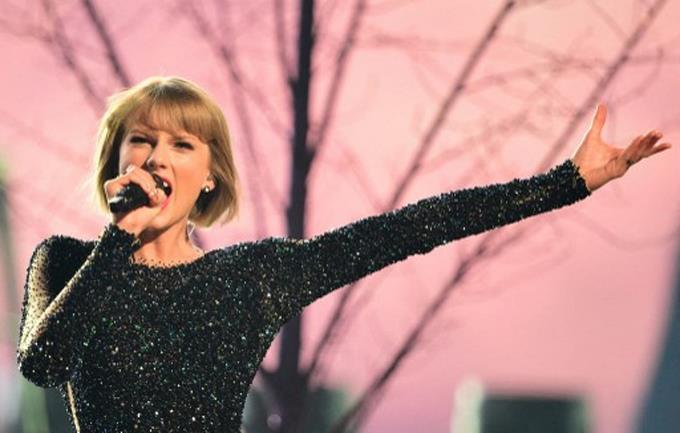 Taylor Swift y Beyoncé pueden hacer historia en los Grammy de la pandemia